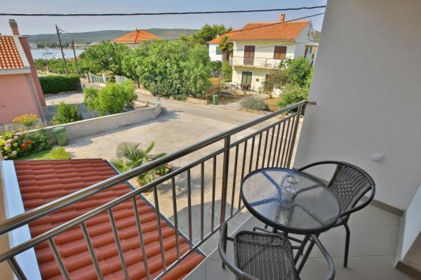 Apartments Lena Sukosan Ngoại thất bức ảnh