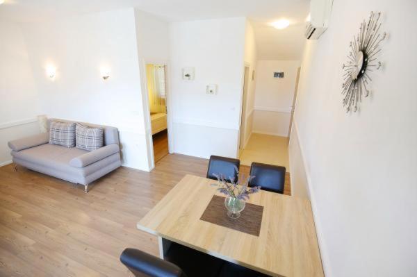 Apartments Lena Sukosan Ngoại thất bức ảnh