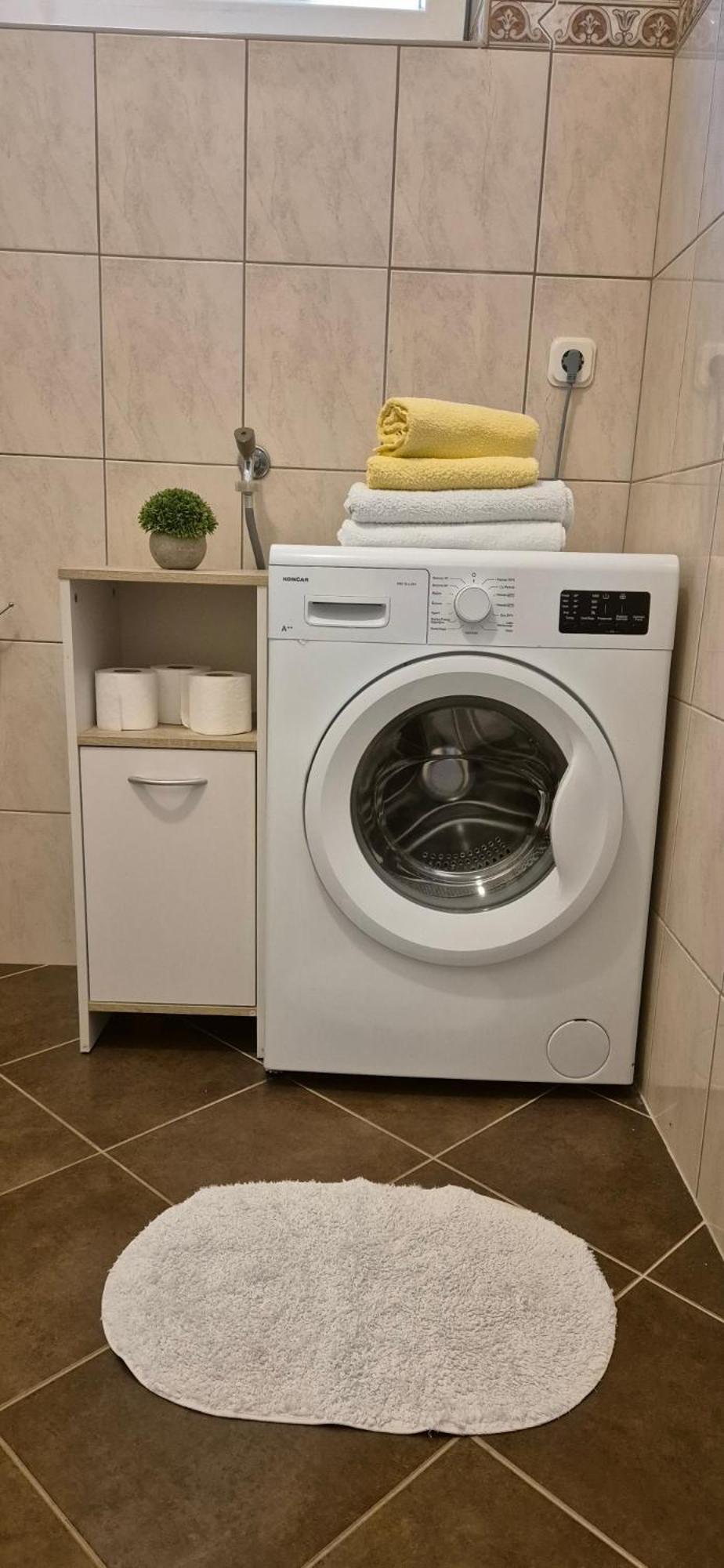 Apartments Lena Sukosan Ngoại thất bức ảnh