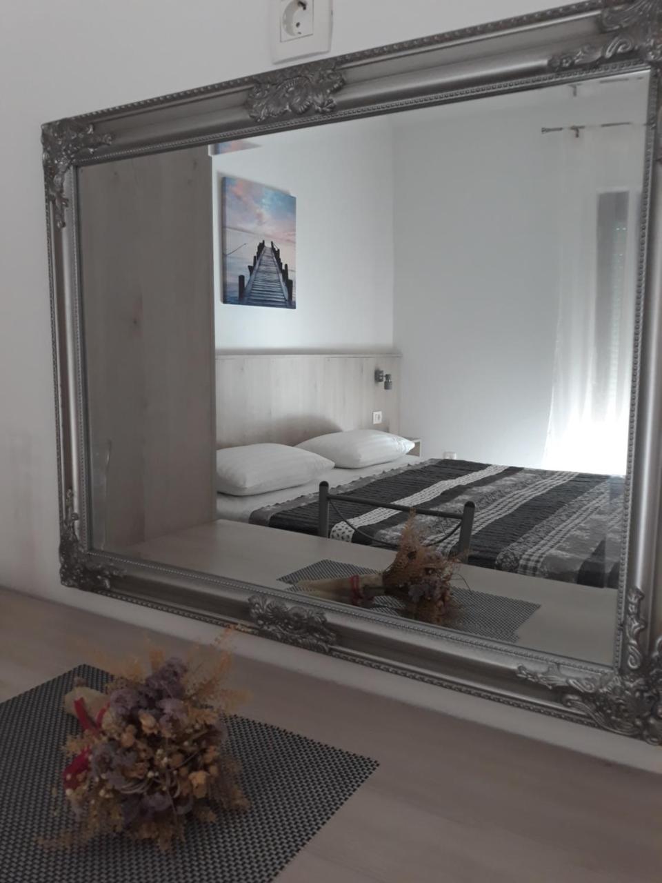 Apartments Lena Sukosan Ngoại thất bức ảnh